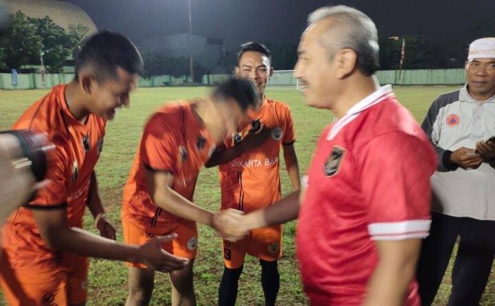 Grand Final Sepakbola Piala Forkopimkot Cup 2022 Berlangsung  Minggu Sore Hari ini di Stadion Cendrawasih Cengkareng