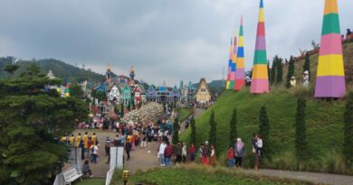 Lebaran Idul Fitri 1444 H Hari ke 5 Florawisata Pujon Malang Dipadati Pengunjung dari Berbgai Manca Daerah