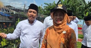 Peringati Hari Gizi Nasional, Wali Kota Jakarta Barat Kunjungi Taman Palmerah Indah
