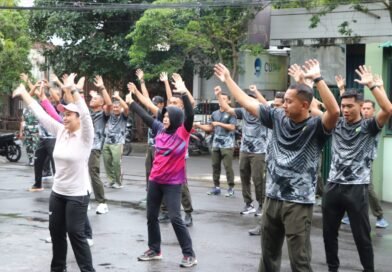 Semarak HUT ke-80 Persit, Kodim Tulungagung Gelar Jalan Sehat dan Senam Bersama