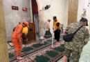 Ibadah Bulan Ramadhan, Tiga Pilar Taman Sari Jakarta Barat Bersih-Bersih Masjid