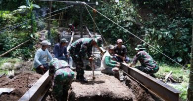 Pembangunan Jembatan di Desa Krisik Masuk Tahap Krusial TMMD Ke-127