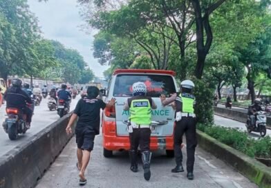 Ambulans Mogok, Polisi Lalu Lintas Polres Metro Jakarta Barat Bantu Pasien