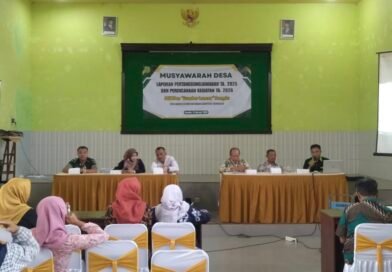 TNI Kawal Musyawarah APBDes di Trenggalek