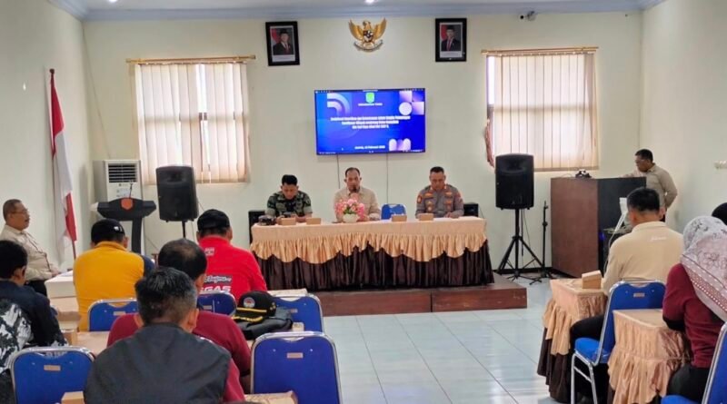 TNI dan Forkopimcam Tugu Perkuat Kamtibmas Jelang Ramadan di Trenggalek