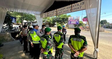 TNI–Polri Bersama Instansi Terkait Amankan Pos Pam Idul Fitri di Pertigaan JLS Besuki