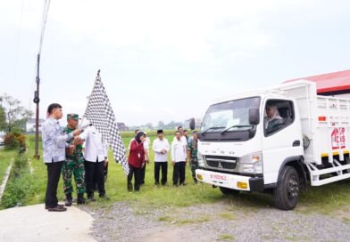 Secara Simbolis Pemda dan Kodim 0808 Serahkan Kendaraan Truk KDKMP di Wilayah Blitar Raya