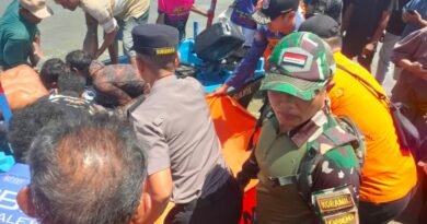 TNI-Polri dan Basarnas Evakuasi Nelayan Hilang di Pantai Damas Trenggalek