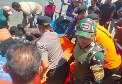 TNI-Polri dan Basarnas Evakuasi Nelayan Hilang di Pantai Damas Trenggalek