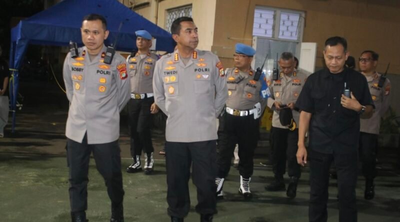 Kapolres Metro Jakarta Barat Monitoring Pengamanan Paskah