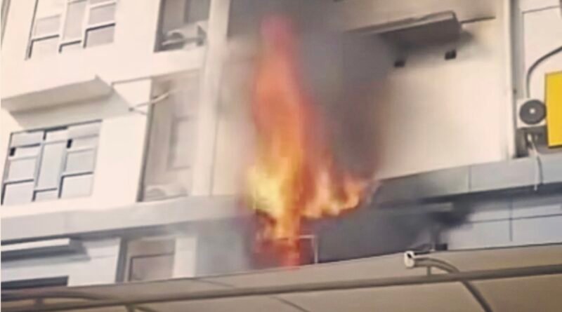 Gedung Satreskrim Polres Metro Jakarta Barat Terbakar