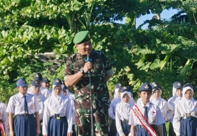 Danramil 03/Sukmajaya Pimpin Apel Pagi di SMP Negeri 22 Depok