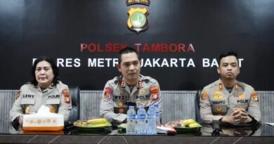 Dua Polsek Dapat Arahan Dari Wakapolres Jakarta Barat, Harus Disiplin dan Humanis Melayani Masyarakat