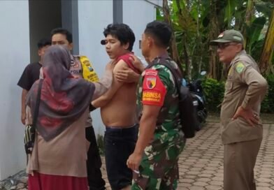 TNI-Polri dan Pemda Trenggalek Evakuasi ODGJ ke RSUD
