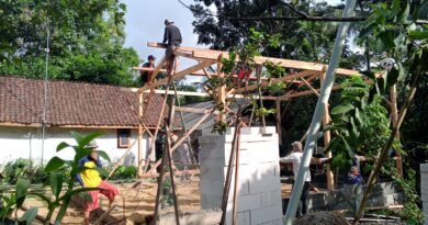 TNI dan Warga Bersatu Laksanakan Program Rutilahu di Desa Sedayugunung