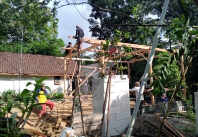 TNI dan Warga Bersatu Laksanakan Program Rutilahu di Desa Sedayugunung