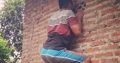Lagi Asyik Intip Sambil Videoin Cewek Mandi, Laki-Laki Selengekan Itu Akhirnya Ditangkap Polisi Muara Baru
