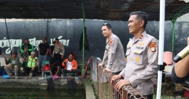 Meriahkan Hari Bhayangkara Ke-80, Polsek Kembangan Gelar Lomba Mancing Bersama Warga