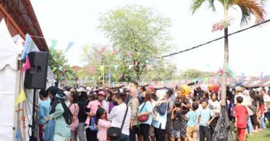 Ribuan Warga Padati Pasar Rakyat Hari Bhayangkara ke-80 di GOR Mini Cendrawasih, Cengkareng