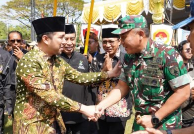 Hadiri Suran Agung, Danrem 081/DSJ Kolonel Arm Untoro Hariyanto Bawa Semangat Persatuan