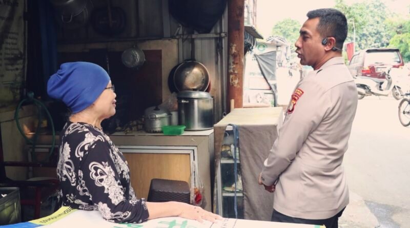 Gunakan Jurus Program Jaga Jakarta, Kapolres Jakbar Blusukan ke Kelurahan Angke
