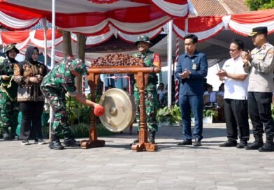 TMMD ke-129 Bangun Jalan Hingga Jembatan Ubah Wajah Desa Bulu Lor di Ponorogo