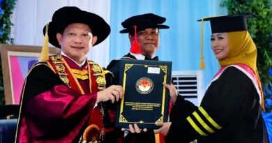 Wali Kota Jakarta Barat Iin Mutmainnah Raih Gelar Doktor IPDN