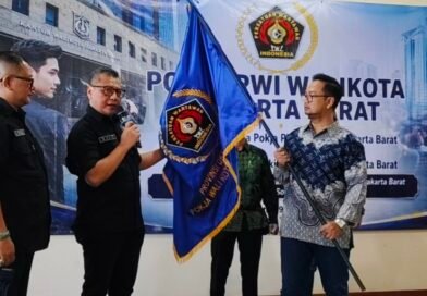 Ketua PWI Jaya Kesit Budi Handoyo Lantik Ketua PWI Pokja Wali Kota Jakarta Barat Periode 2026-2029