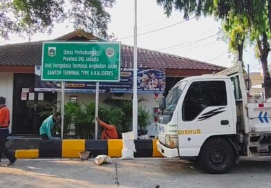 Pengelola Terminal Kalideres Revitalisasi Seluruh Rambu Petunjuk Jalan di Kawasan Terminal