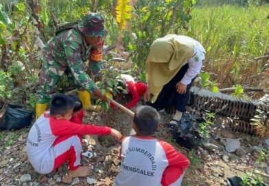 HUT ke-81 TNI, Kodim 0806/Trenggalek Ajak Pelajar Tanam Pohon