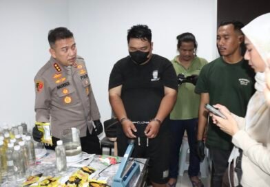 Polres Jakbar Bongkar Clandestine Lab Etomidate di Rumah Cluster PIK 2, WN China Diamankan