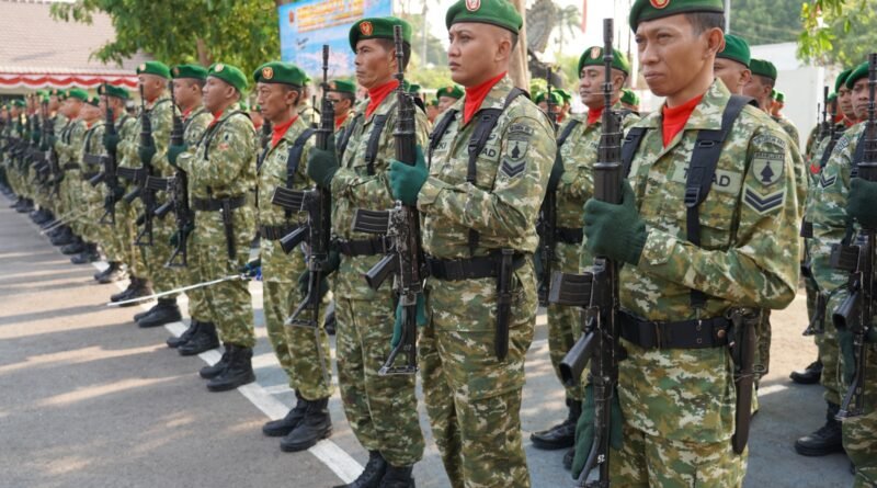 Korem 081/DSJ Gelar Upacara Peringatan HUT ke-81 TNI