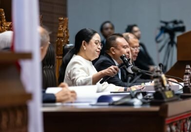 Puan Pimpin Pengesahan UU Pelindungan Ketenagakerjaan, Disambut Antusias Buruh
