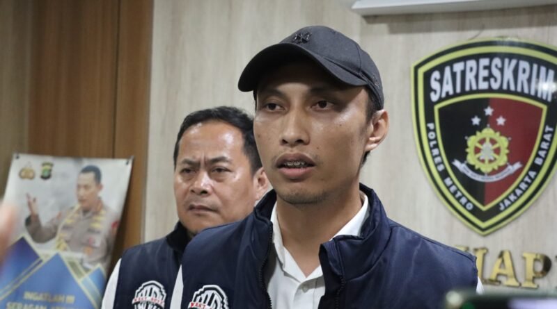 Baru Sehari Bekerja, Wanita Sarjana Apoteker Diduga Gasak Uang Rp20 Juta dan iPhone Bos Apotek di Cengkareng