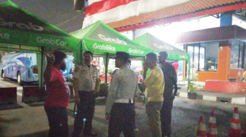 Terminal Kampung Rambutan Tata Sistem Drop Off Ojol dan Taksi Online