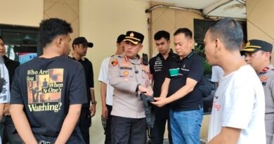 Komplotan Matel Cegat dan Ancam Pengendara, Lima Orang Diringkus Buser Polsek Kalideres